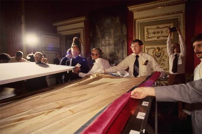STURP team analyzing the Shroud of Turin